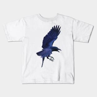 Raven in flight. Beautiful sheens of blue, purples and black. An understated bird. Bird lovers gift Kids T-Shirt